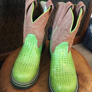 Fatbaby lime green size 7 boots